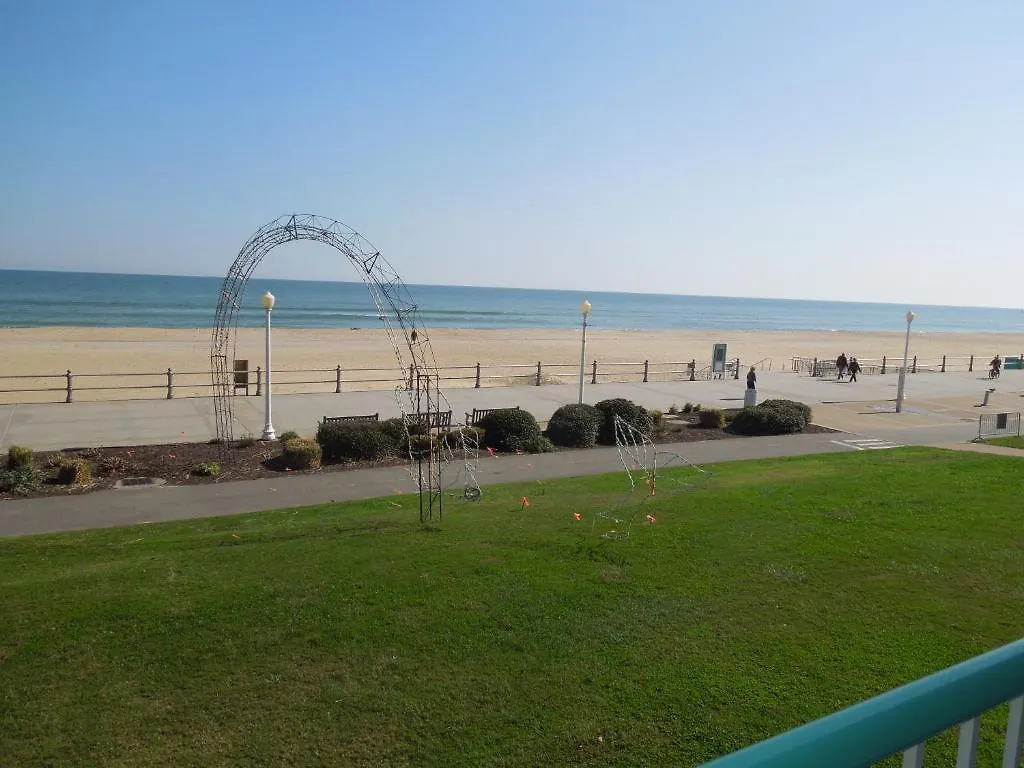 Baymont By Wyndham Virginia Beach Oceanfront Hotel
